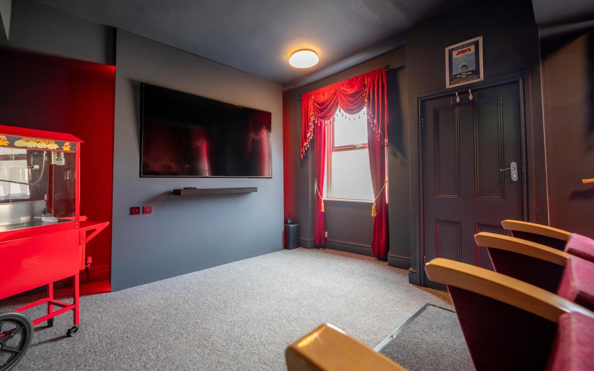 The Cadnant Holiday House ランディドノー エクステリア 写真