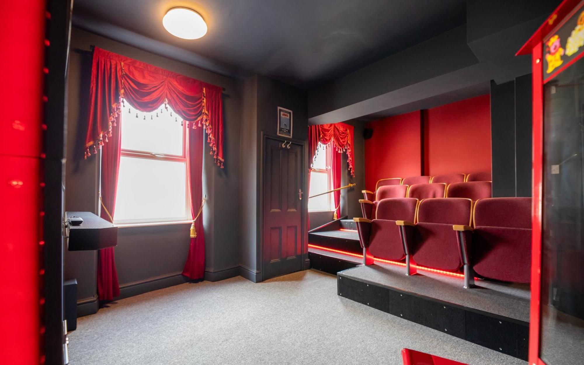 The Cadnant Holiday House ランディドノー エクステリア 写真